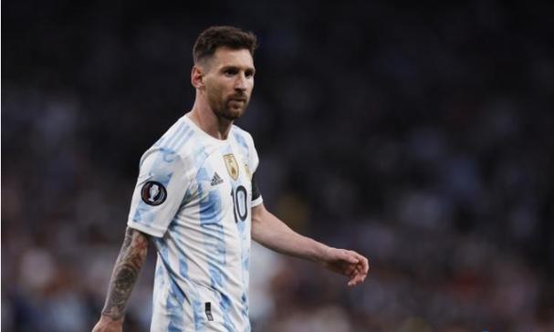 烟雾警报致航班两度中止起飞?亚航回应了